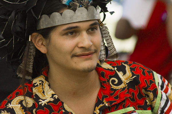 Kanyen'kehà:ka Dancer