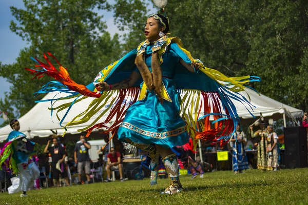 Kanien’kehá:ka Dancer