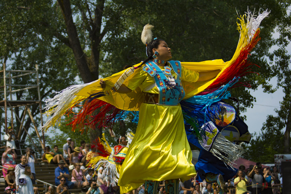 Kanien’kehá:ka Dancer