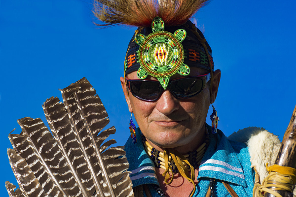  Kanyen'kehà:ka Dancer