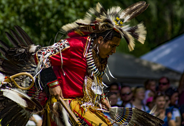 Kanien’kehá:ka Dancer