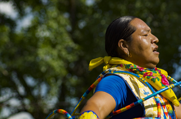 Kanien’kehá:ka Dancer