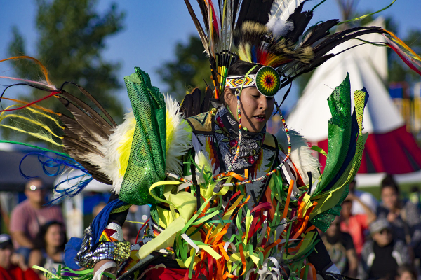 Kanien’kehá:ka Dancer
