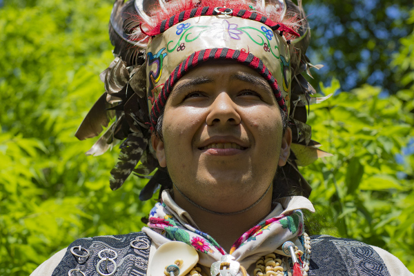 Kanien’kehá:ka Dancer