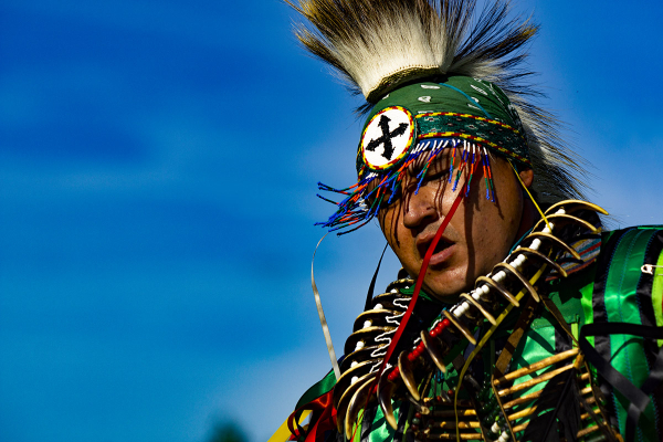 Kanien’kehá:ka Dancer