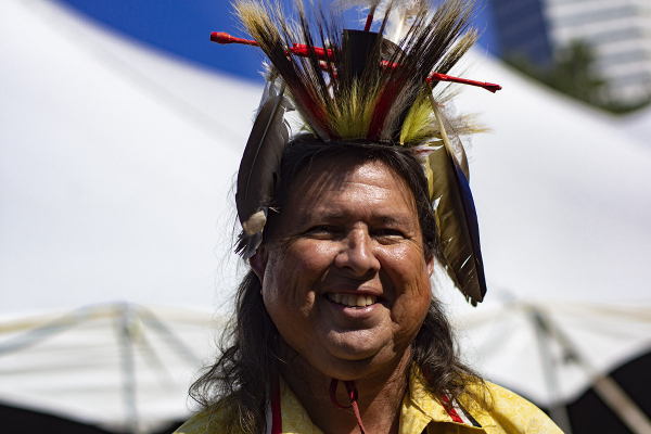 Kanyen'kehà:ka Dancer