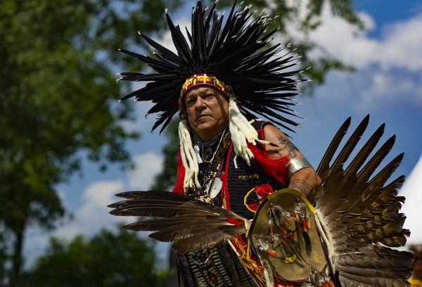Kanien’kehá:ka Dancer
