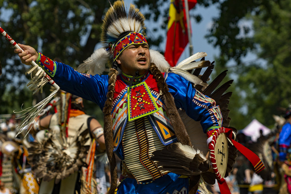 Kanien’kehá:ka Dancer