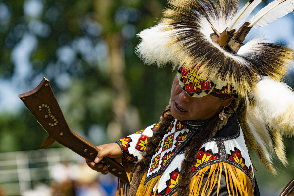 Kanien’kehá:ka Dancer
